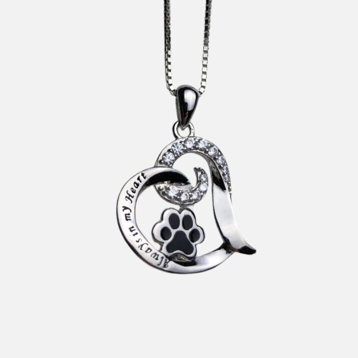 Silver Necklace Bríd with Paw Print Heart