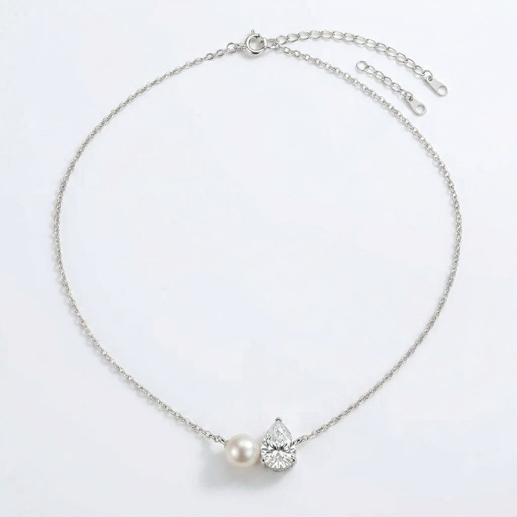 Silver Necklace Méabh with Pearl and Zirconia Teardrop