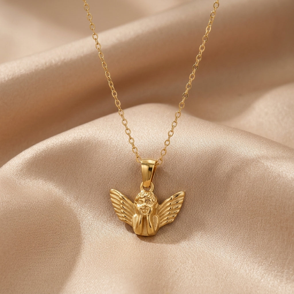 Gold Necklace Gráinne with Angel Motif