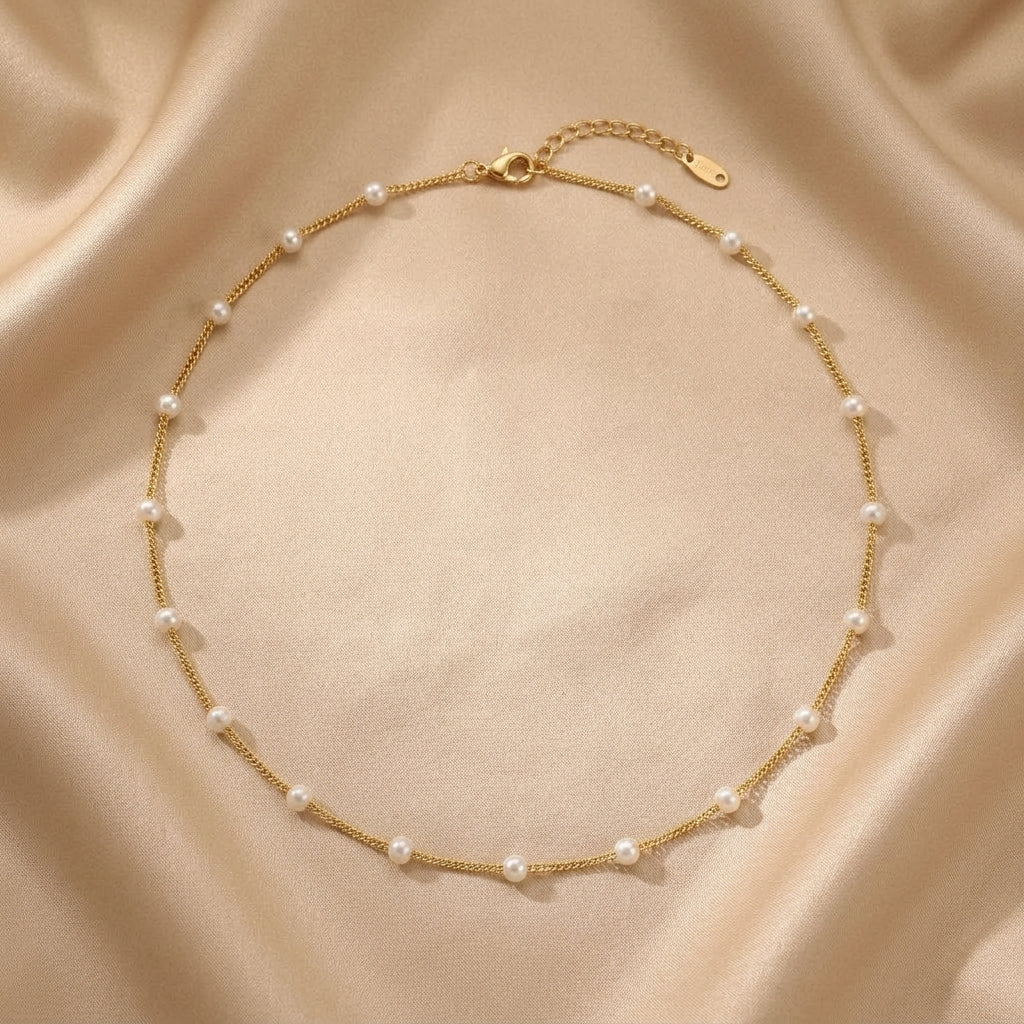 Gold Beaded Necklace Aisling with Pearls
