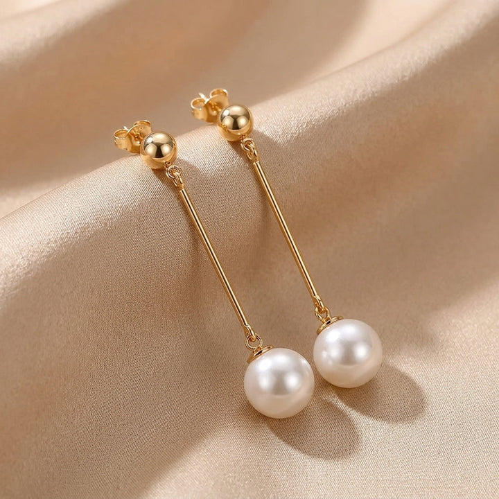 Gold Drop Earrings Emer with Pearl