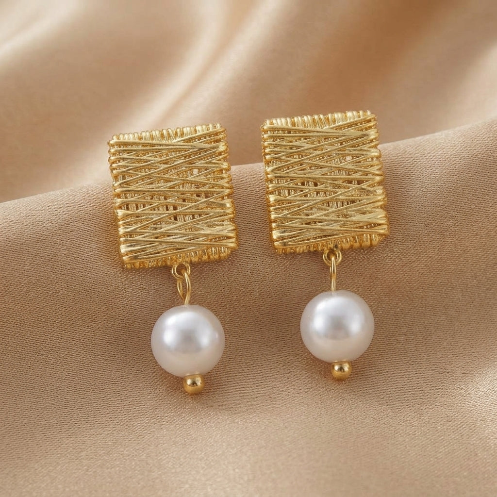 Gold Drop Earrings Cara with Woven Square and Pearl