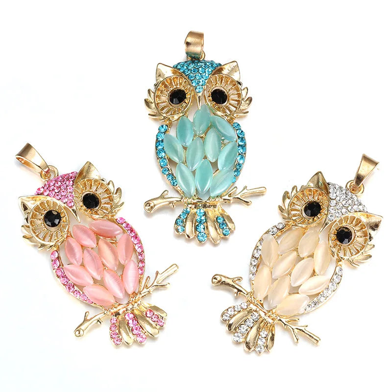 Gold Necklace Deirdre with Owl Motif
