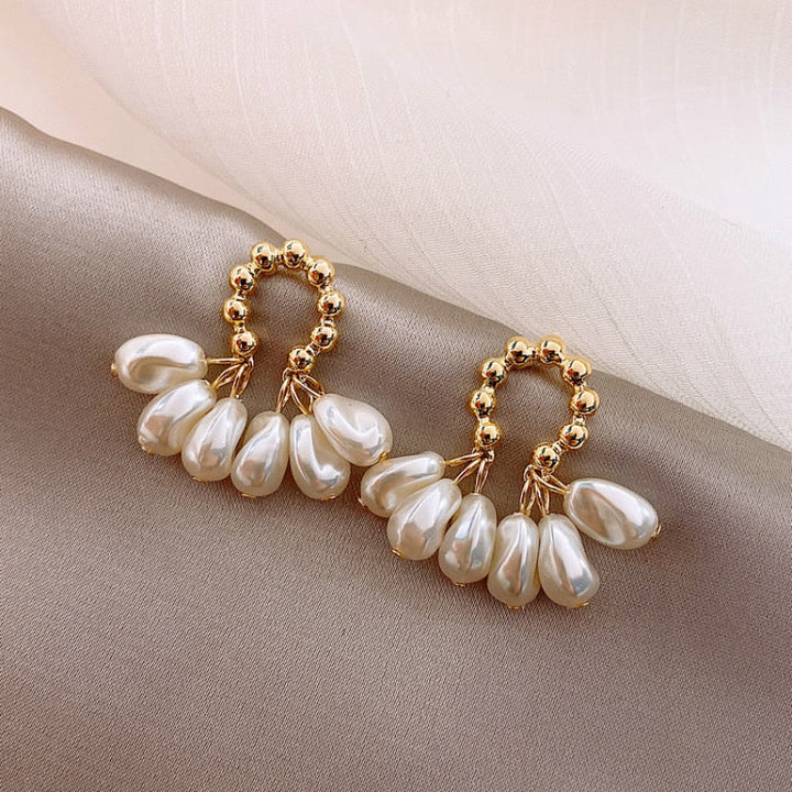 Gold Drop Earrings Neasa with Baroque Pearls
