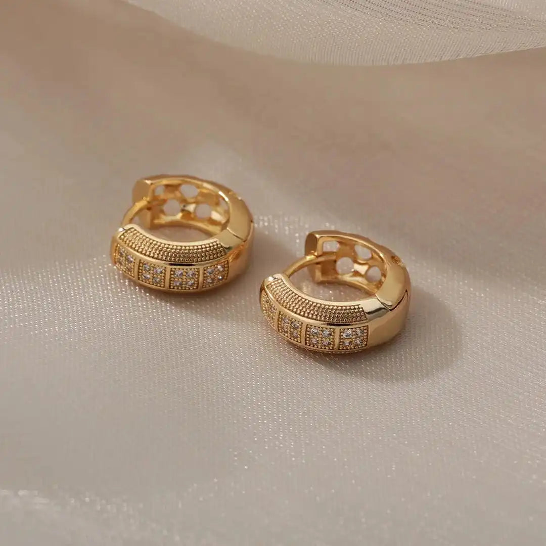 Gold Huggie Earrings Caoimhe with Pavé Zirconia