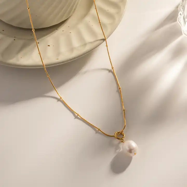 Gold Necklace Róisín with Pearl Drop