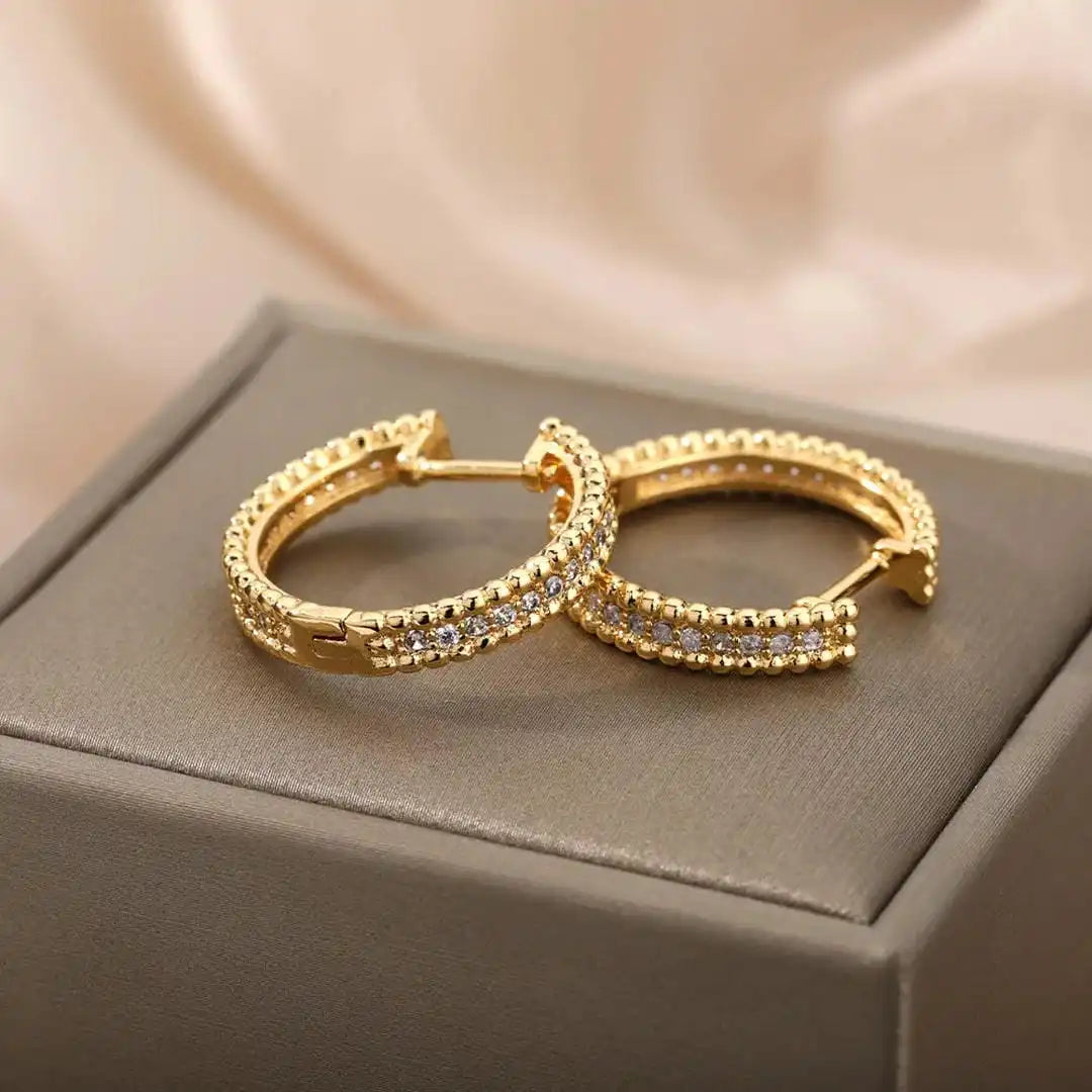 Gold Huggie Earrings Gráinne with Zirconia
