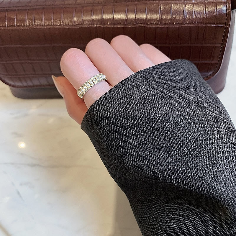 Gold Ring Gobnait with Pearls and Crystals