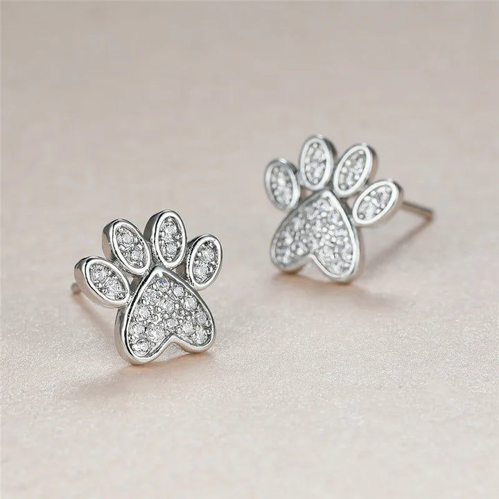 White Zirconia Paw Studs – Heart-Shaped Design