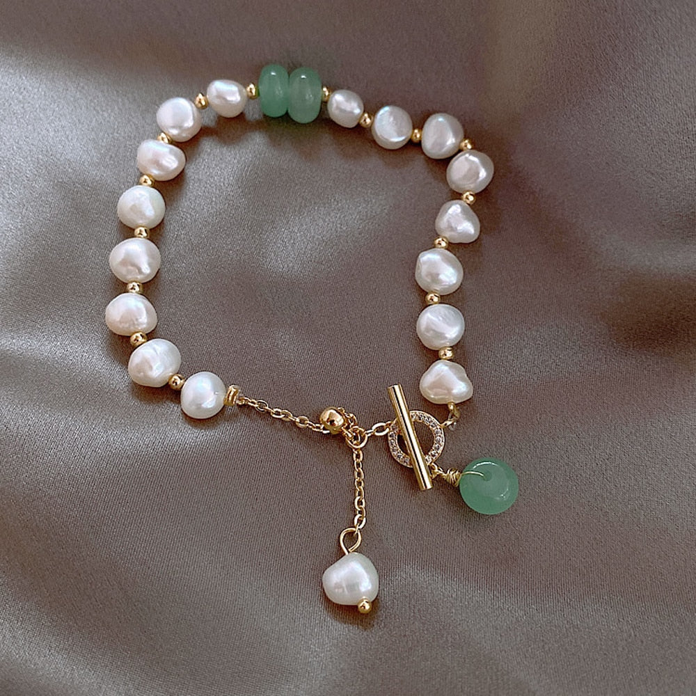 Pearl Beaded Bracelet Íde with Jade