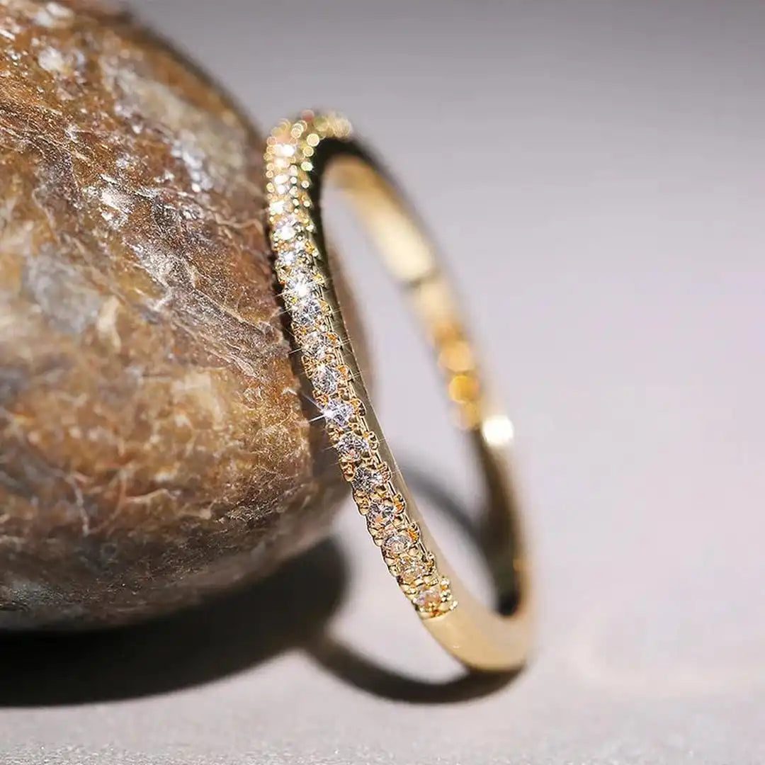 Gold Band Ring Laoise with Zirconia