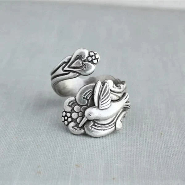 Silver Ring Darina with Hummingbird Motif