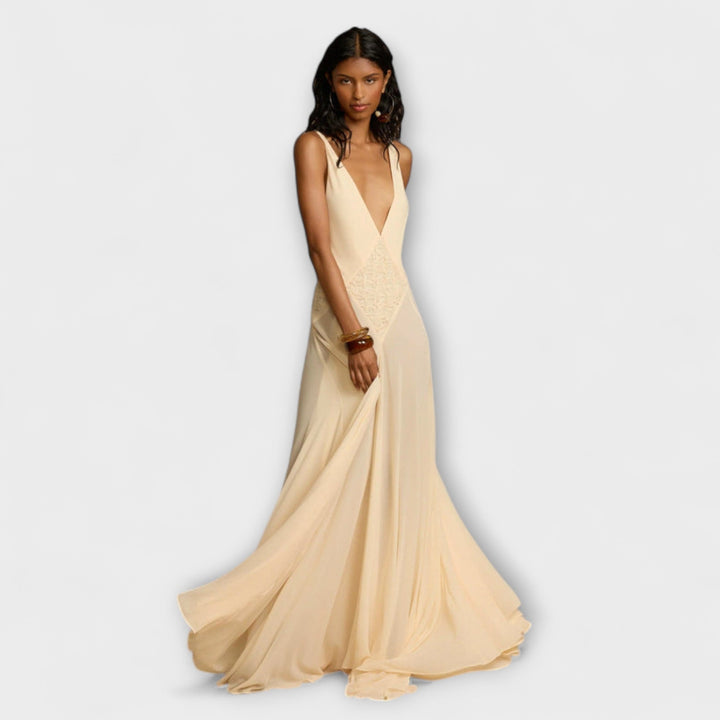 Lavinia - Cremefarbenes Maxikleid mit tiefem V-Ausschnitt