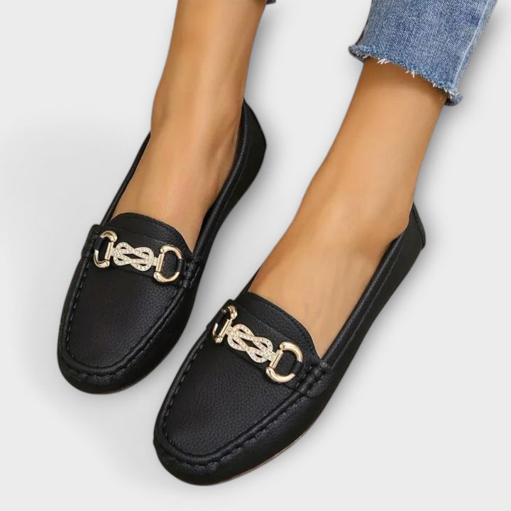 Cordula - Schwarze Loafer mit Spange
