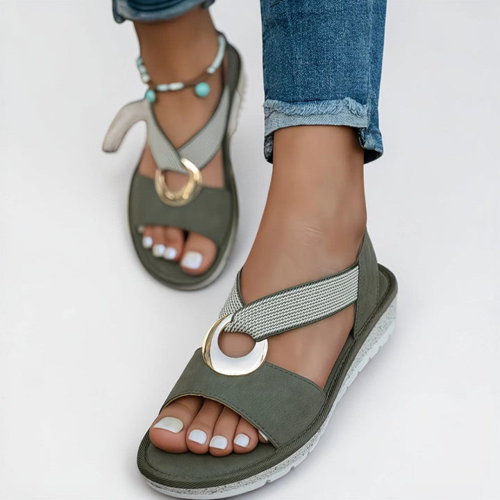 Mila | Flache Sandalen mit Metall-Schnalle