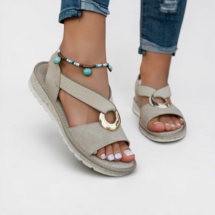 Mila | Flache Sandalen mit Metall-Schnalle