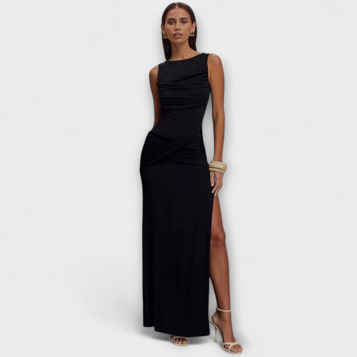 Rieke - Beiges Maxikleid mit hohem Beinschlitz
