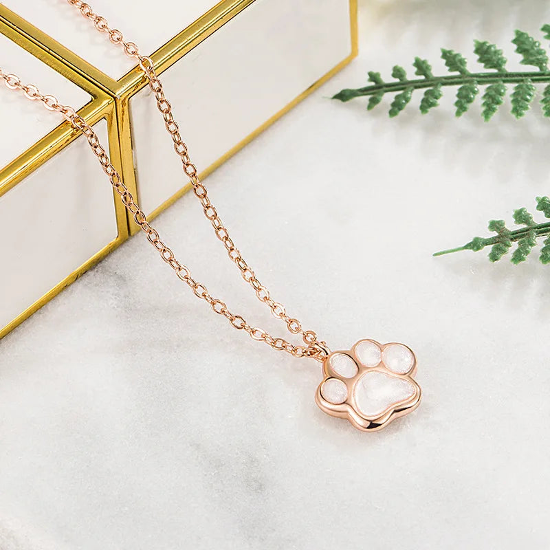 Rose Gold Necklace Deirbhile with Paw Print