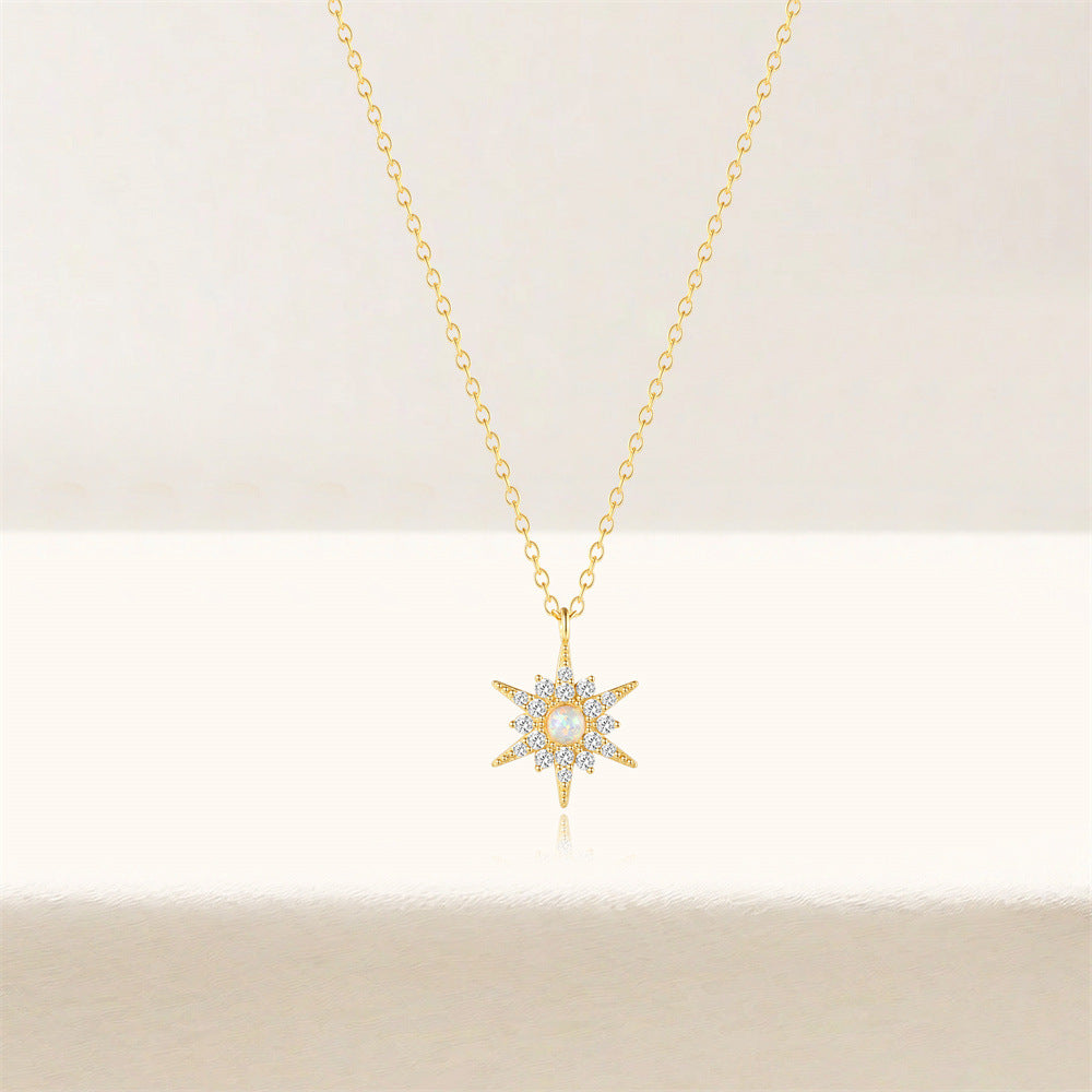 Gold Starburst Necklace Aisling with Pearl