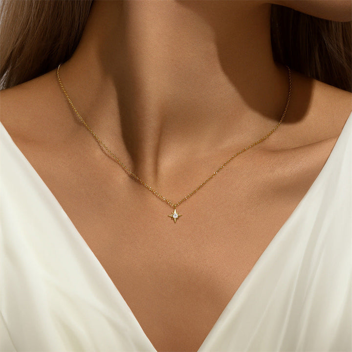 Gold Necklace Sorcha with Star and Zirconia