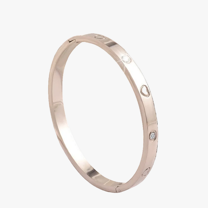 Gold Bangle Béibhinn with Hearts and Crystals