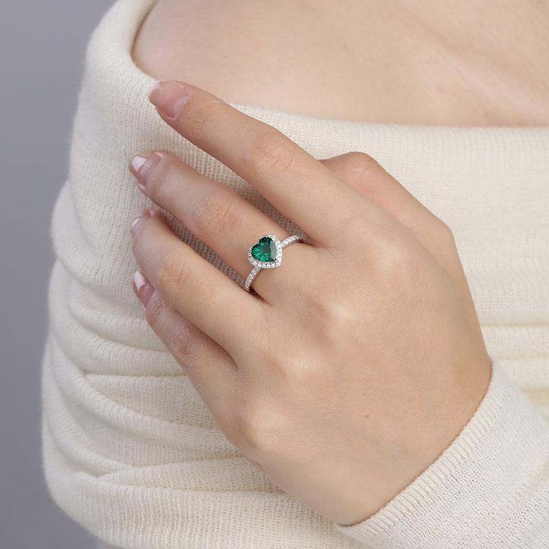 Silver Ring Sinéad with Emerald Heart & Crystal Halo