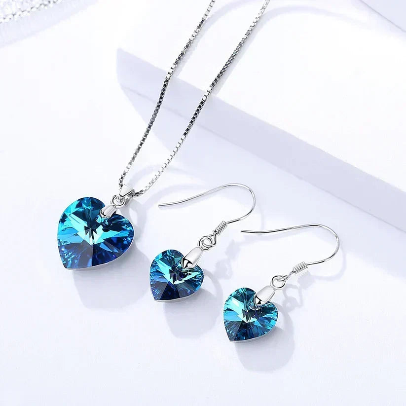 Silver Necklace Róisín with Sapphire Heart