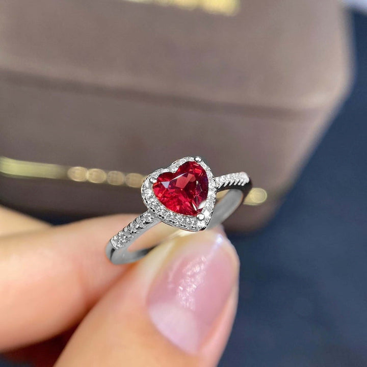 White Gold Ring Aoibhinn with Ruby