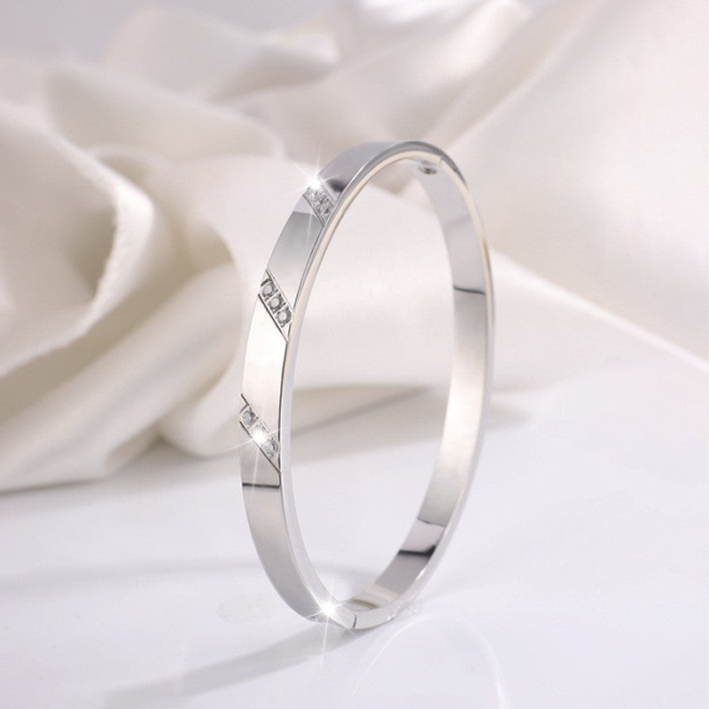 Gold Bangle Aisling with Zirconia