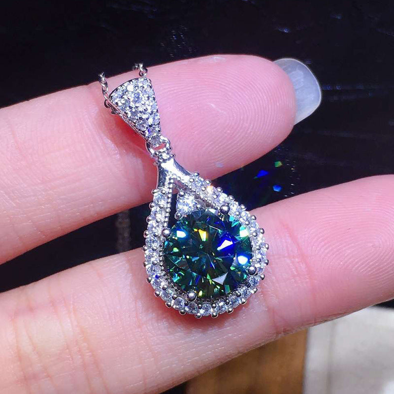 Silver Necklace Clíodhna with Emerald