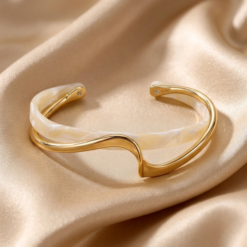 Gold Cuff Bracelet Róisín with Opal