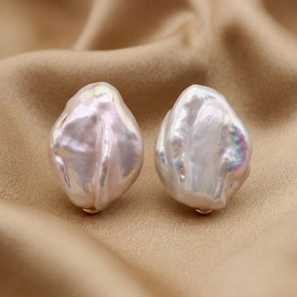 Gold Stud Earrings Cara with Baroque Pearl