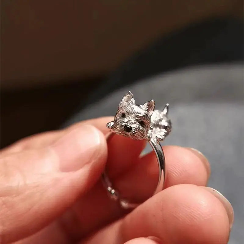 Silver Adjustable Ring Dáiríne with Dog Motif