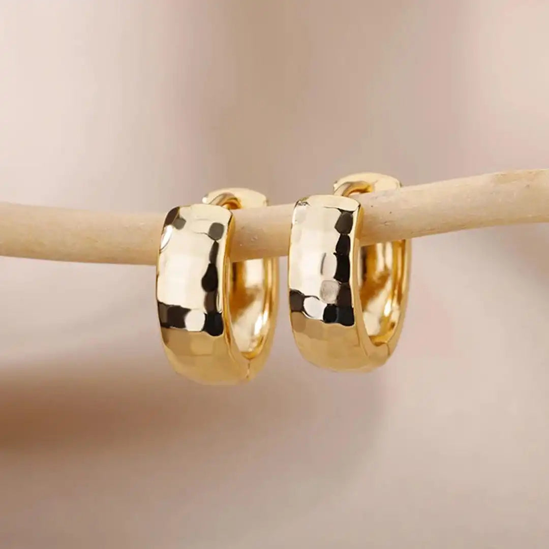Gold Huggie Earrings Saoirse with Hammered Finish