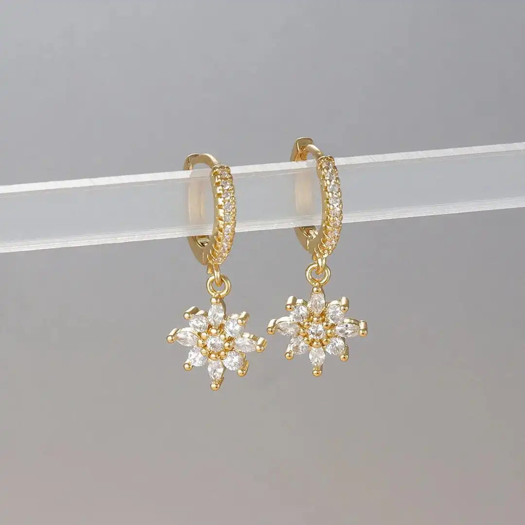 Gold Drop Earrings Áine with Crystal Snowflake