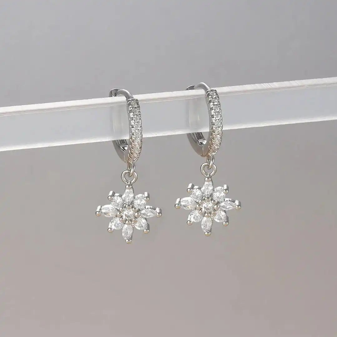 Gold Drop Earrings Áine with Crystal Snowflake