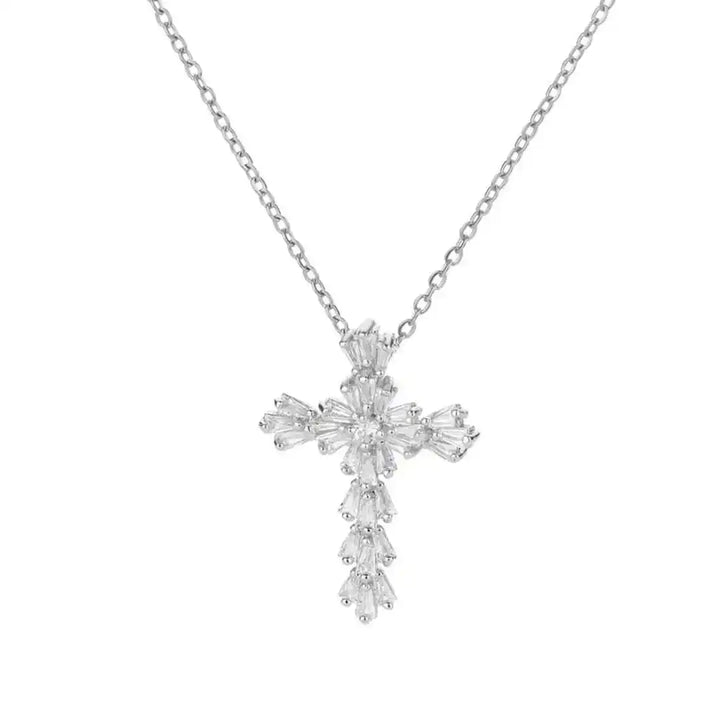Gold Necklace Órla with Zirconia Cross