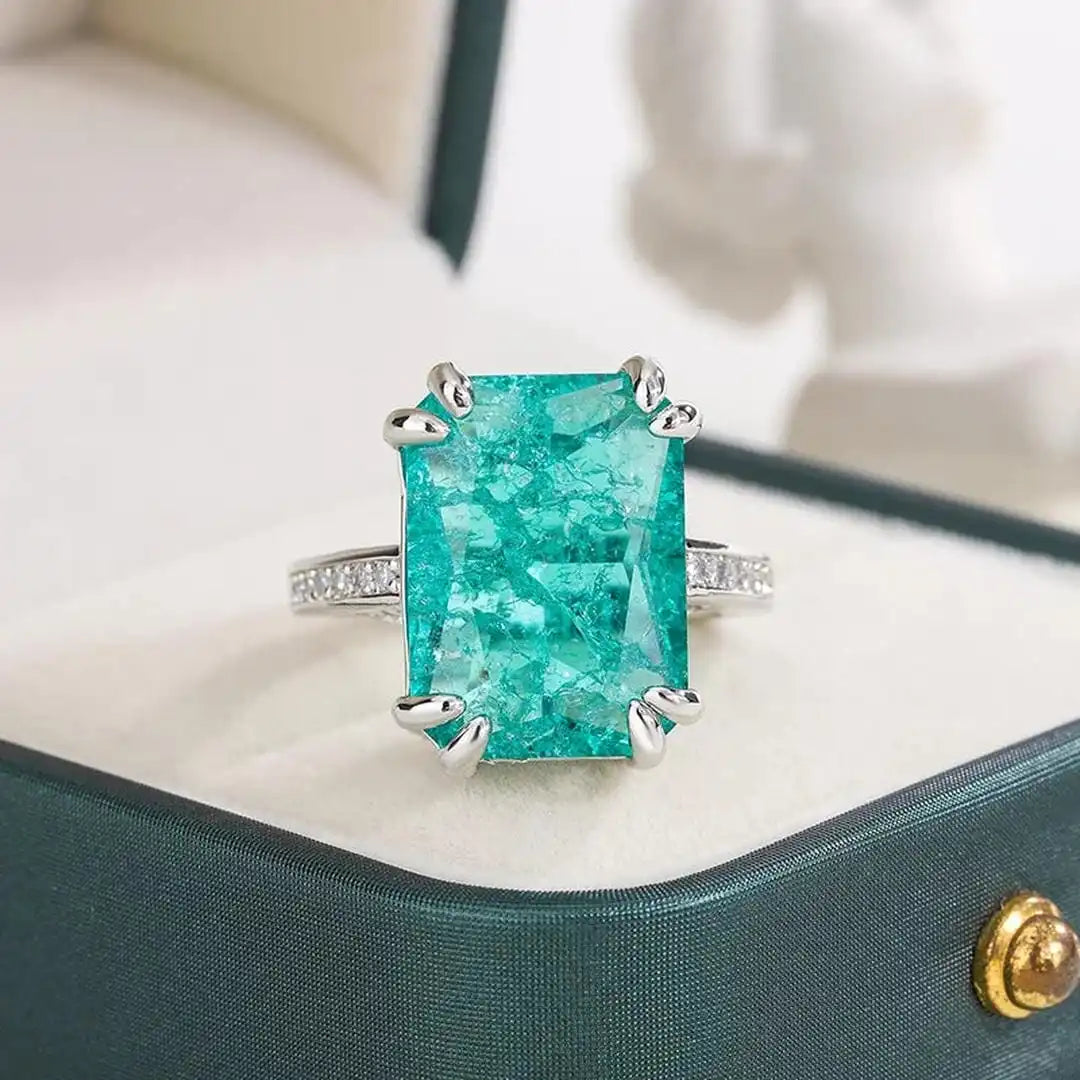 White Gold Ring Laoise with Blue-Green Moissanite
