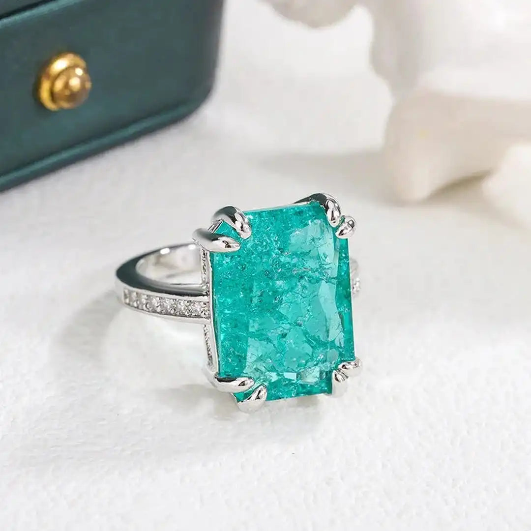 White Gold Ring Laoise with Blue-Green Moissanite