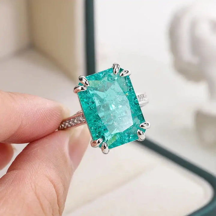 White Gold Ring Laoise with Blue-Green Moissanite