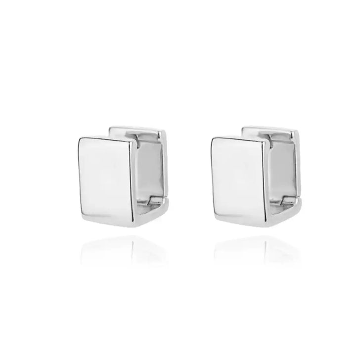 Gold Stud Earrings Béibhinn with Square Design