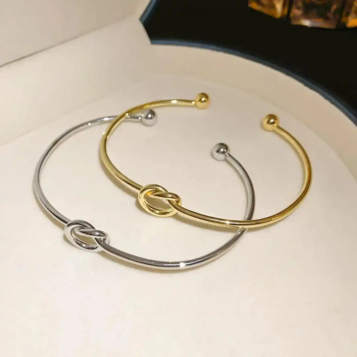 Gold Cuff Bracelet Eabha with Love Knot