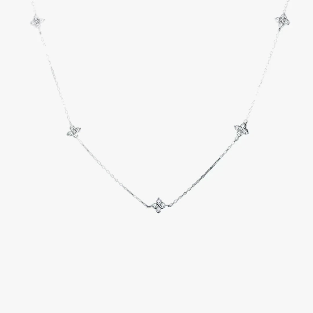 Silver Necklace Méabh with Zirconia Flowers