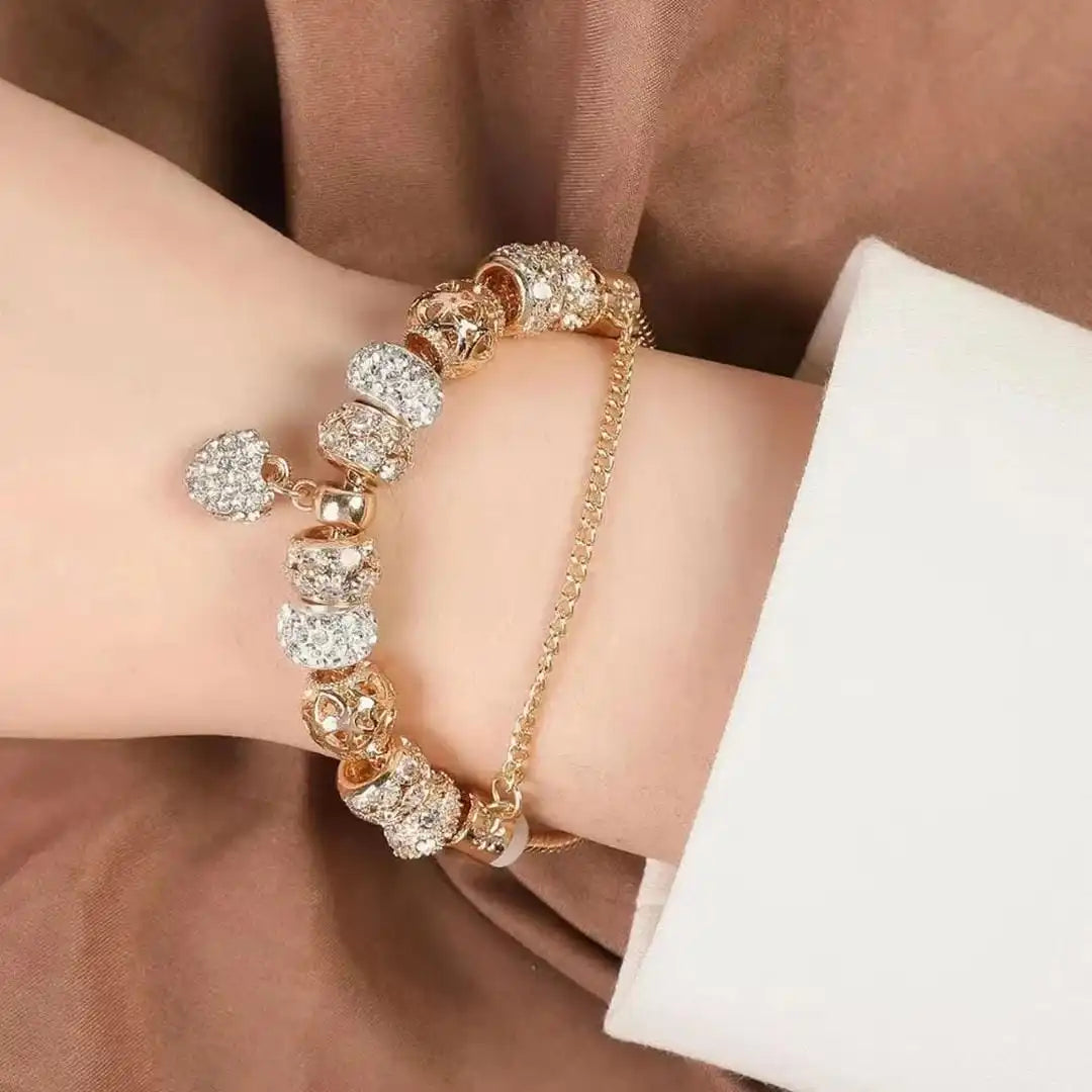 Rose Gold Charm Bracelet Íde with Pavé Beads