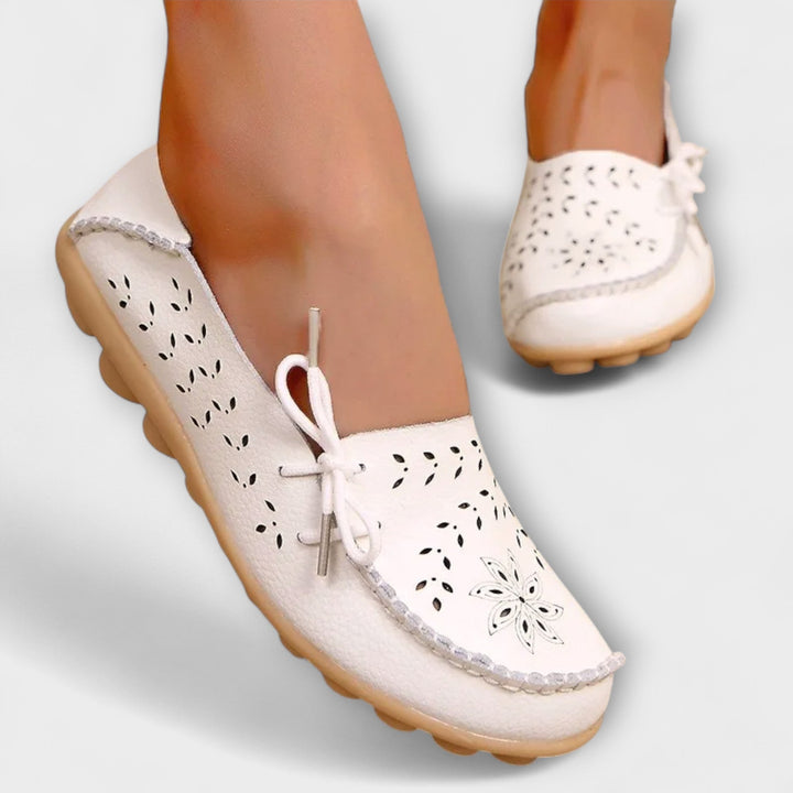 Notburga - Weisse Slip-on-Mokassins