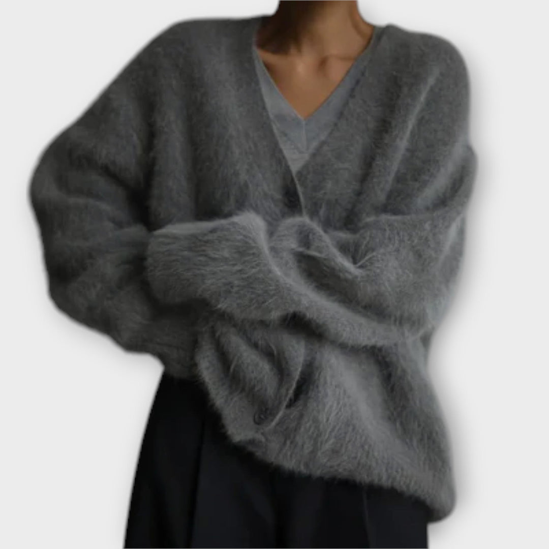 Dahlia - Beiger eleganter Flausch-Cardigan