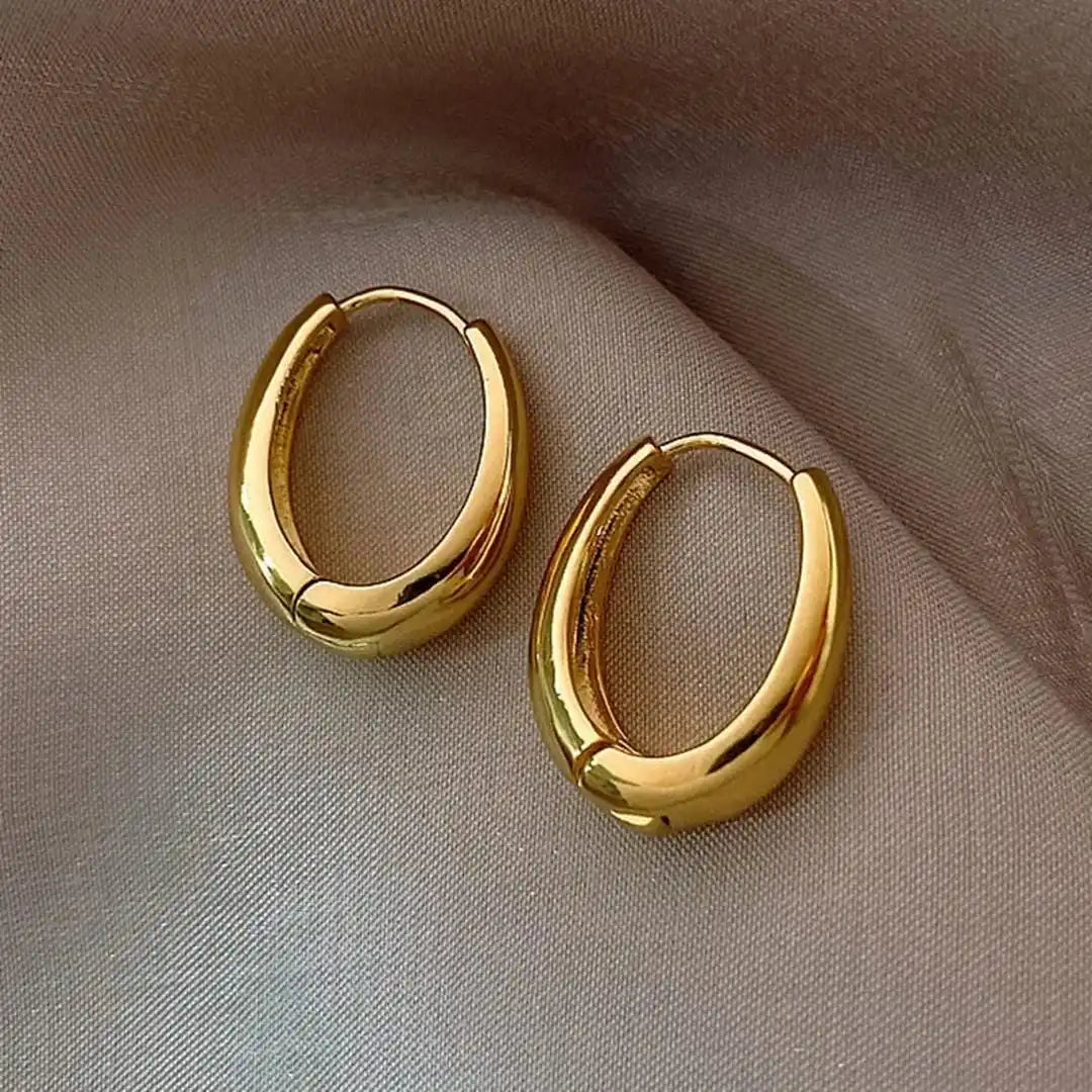 Gold Hoop Earrings Deirdre with Polished Finish