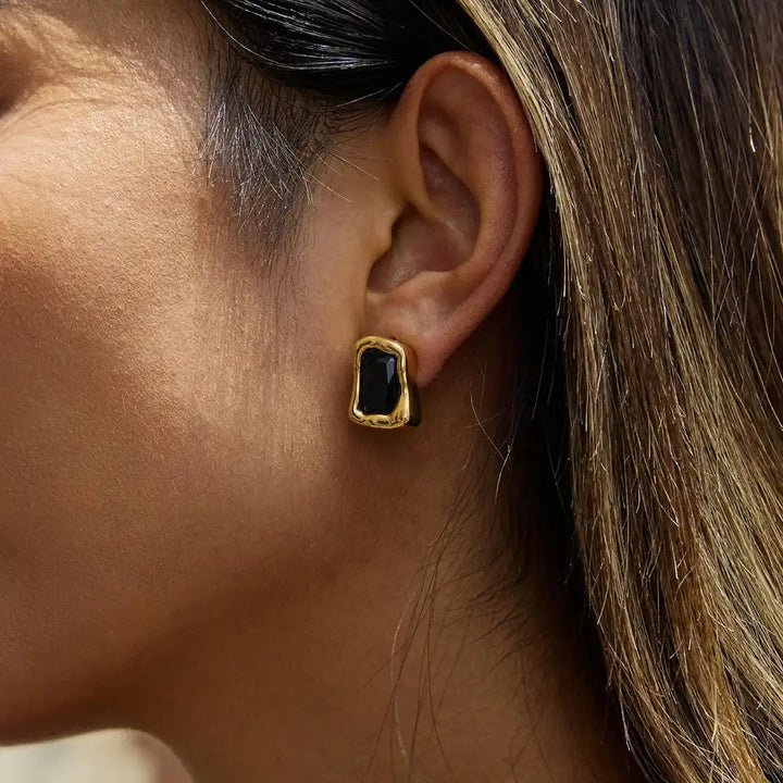 Gold Stud Earrings Clíona with Zirconia