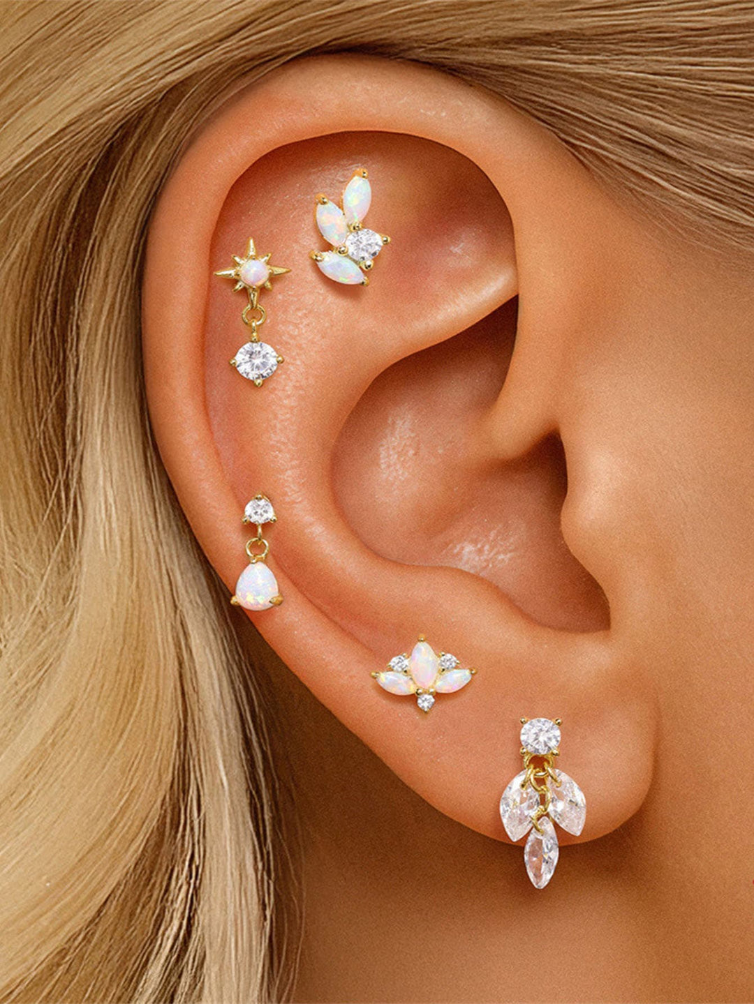 Gold Stud Earrings Maeve with Opal and Zirconia