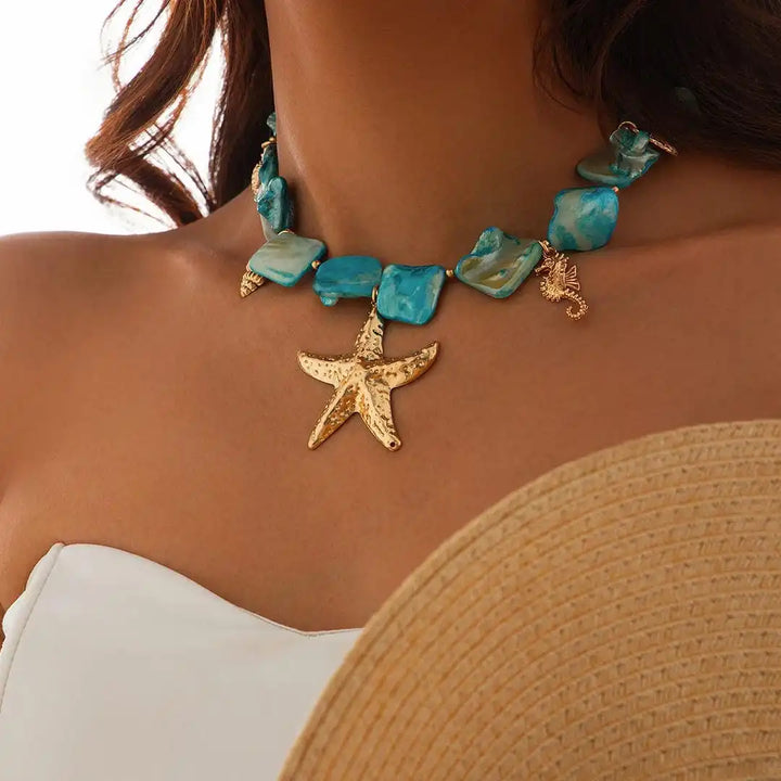Gold Beaded Necklace Ailbhe with Starfish and Turquoise